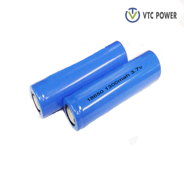 Li-ion 18650 1300mah 3.7v Baterei sing bisa diisi ulang